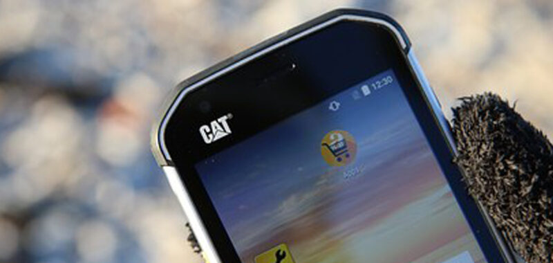 smartphone_caterpillar